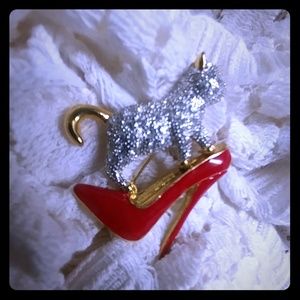 Rhinestone Green Eyed Kitty in Red Heel